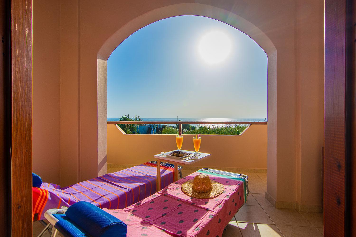 Liviko Beach Apartments - Only Adults Frangocastelo Bagian luar foto